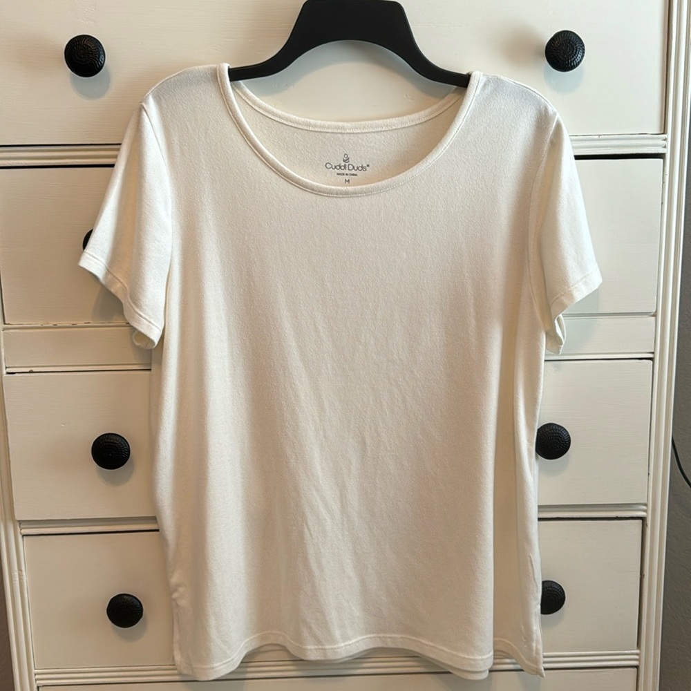 Super Soft Cuddl Duds short sleeve top